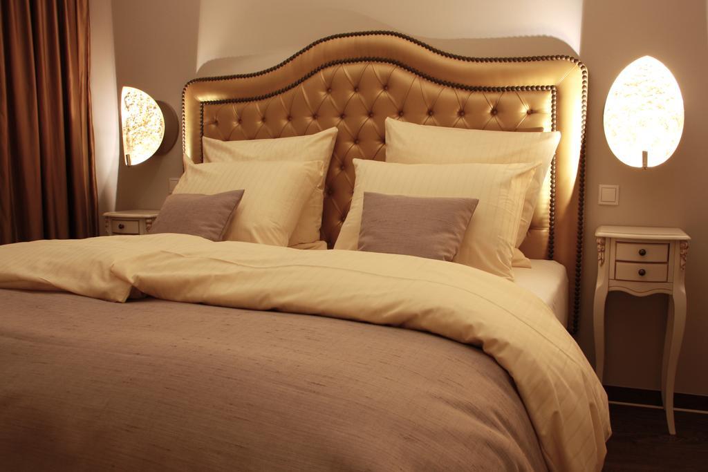 Mr.& Mrs. President Apartment แอร์ฟวร์ท ภายนอก รูปภาพ