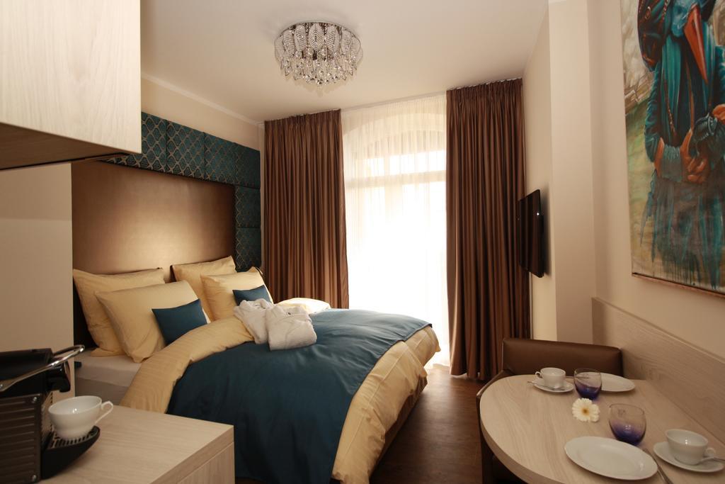 Mr.& Mrs. President Apartment แอร์ฟวร์ท ภายนอก รูปภาพ