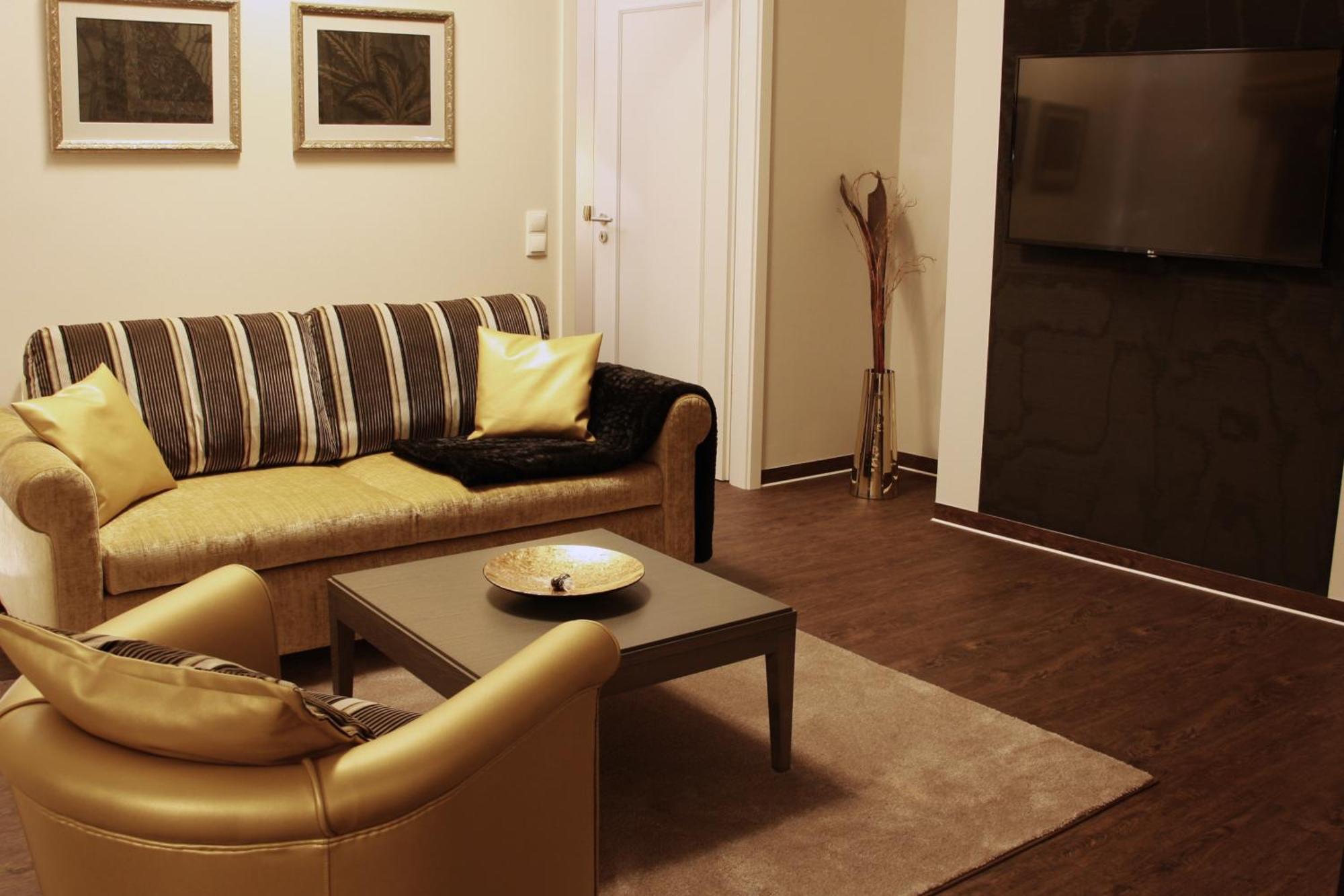 Mr.& Mrs. President Apartment แอร์ฟวร์ท ภายนอก รูปภาพ