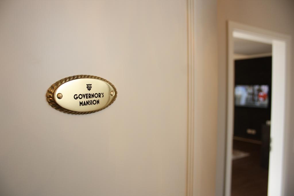 Mr.& Mrs. President Apartment แอร์ฟวร์ท ภายนอก รูปภาพ